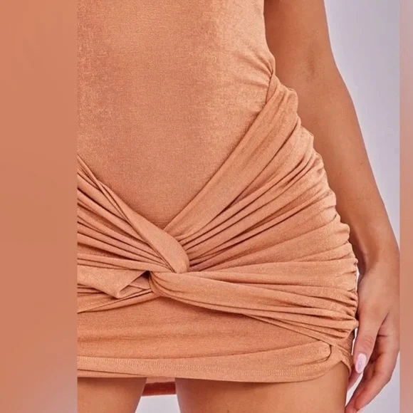 NWT PrettyLittleThing Bodycon dress - Picture 3 of 6